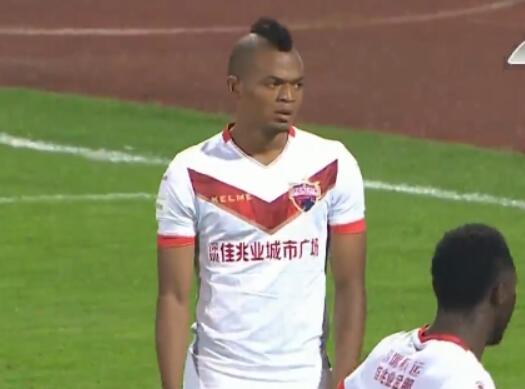 AV明星的广泛实习