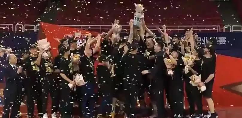 禁18白丝